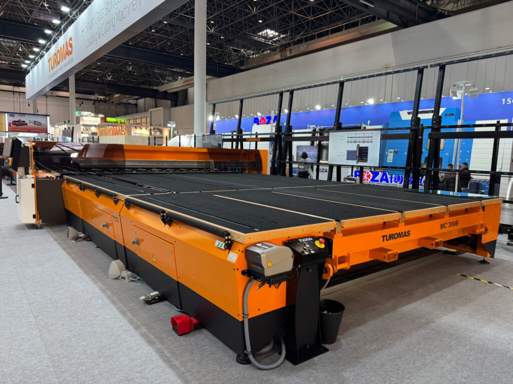 Glass cutting table on display in the exhibition hall